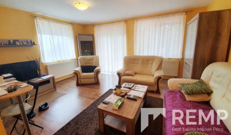 Pécsett, a Mecsek-oldalban 160 nm-es belső kétszintes lakás eladó! – 3. ingatlanfotó