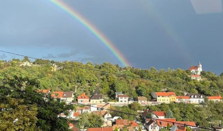 Panorámás lakás a Tettyén – ingatlanfotó