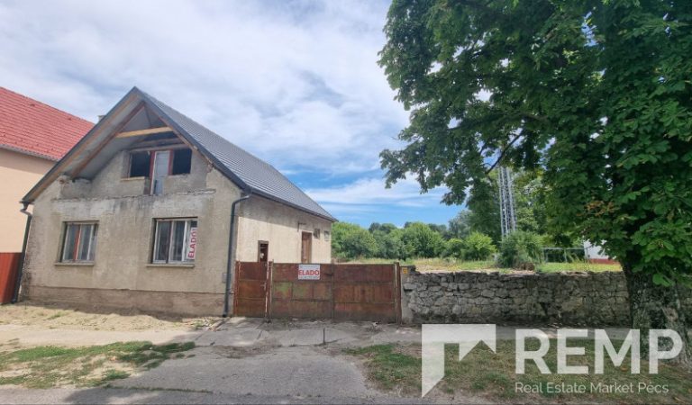 Harkány, Kossuth Lajos utca. – ingatlanfotó