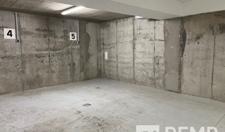 Belvárosi teremgarázs eladó – 2. ingatlanfotó