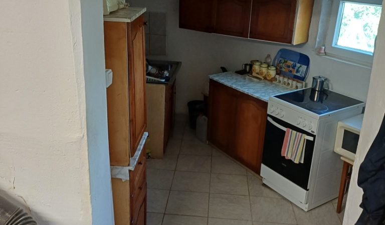 Eladó Mecsekszabolcson egy művelési ágból kivett telek kis házzal – 1. ingatlanfotó