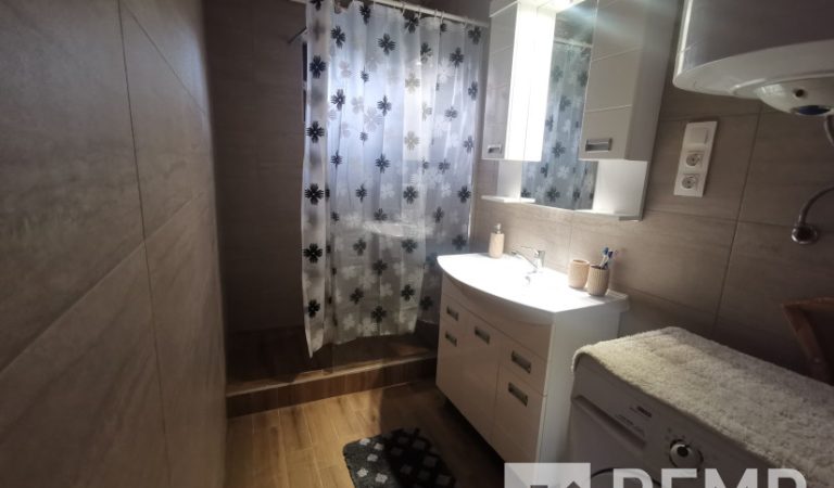 Eladó Pécs régi kertvárosi felújított lakás garázzsal! – 2. property photo