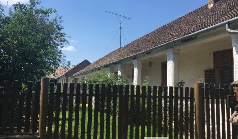 Eladó szálláshely fejlesztési engedélyes tervekkel Vókányi parasztház – 1. ingatlanfotó