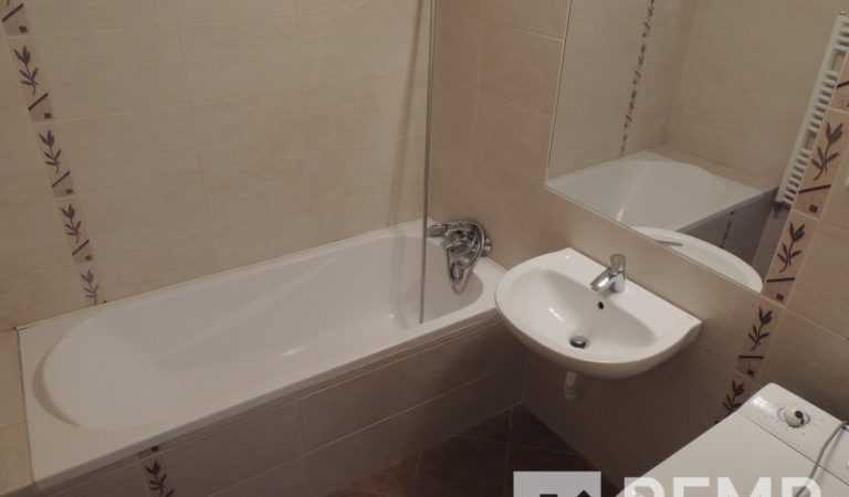 Egyetemváros frekventált részén, 52 nm-es, újszerű, kertkapcsolatos lakás kiadó! – 3. property photo