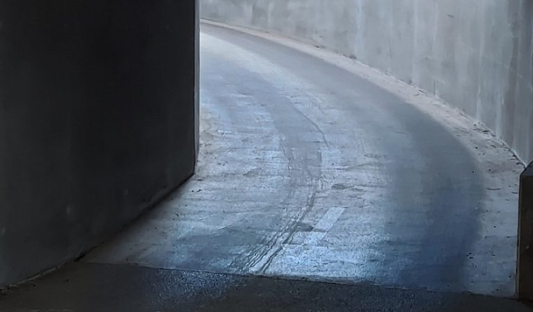 Pécsett, kiadó garázs a Belvárosban! – 2. ingatlanfotó