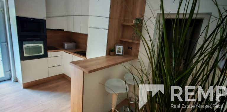 KÉT LAKÁS EGY HELYEN – PRÉMIUM LEHETŐSÉG PÉCS BELVÁROSÁBAN! – 3. ingatlanfotó
