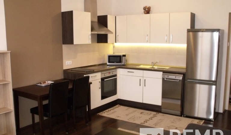 Kiadó 2 hálós igényesen felújított lakás – 1. property photo