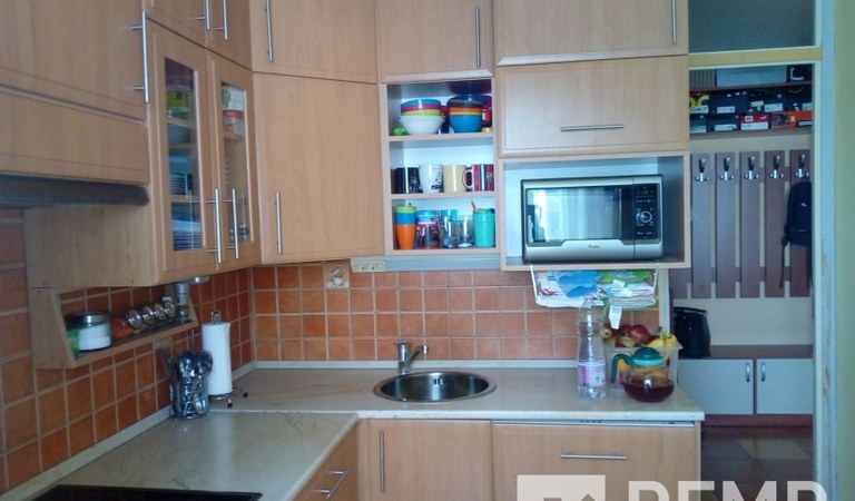Flat for sale in the suburbs – 1. property photo