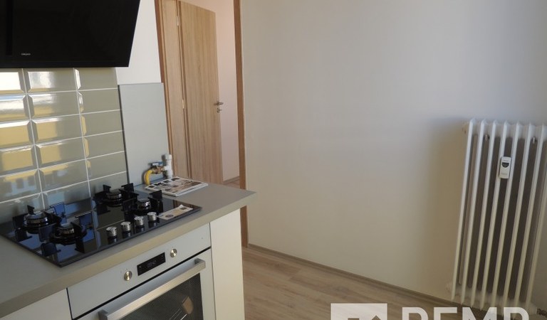 Pécs Egyetemvárosában felújított 2 szobás lakás eladó! – 2. ingatlanfotó