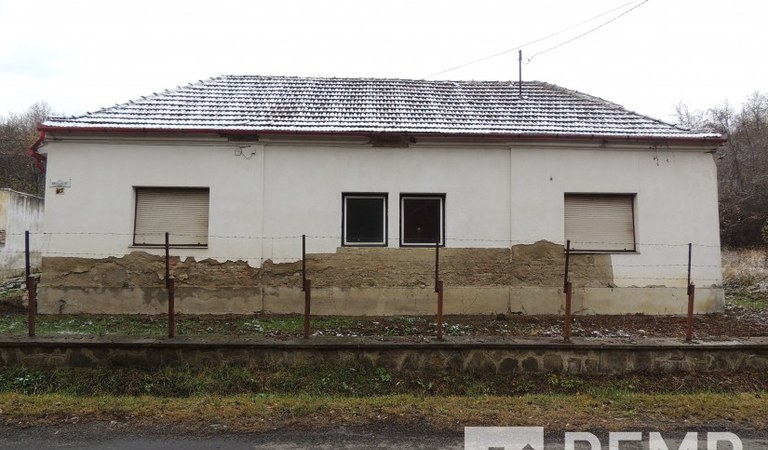 Felújítandó családi ház a Bencze József utcában eladó – 2. ingatlanfotó
