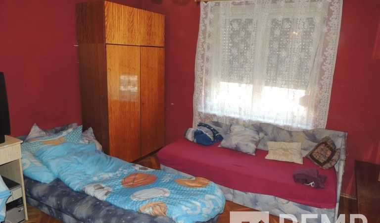 Tégla építésű ház a Gesztenyés utcában eladó – 3. ingatlanfotó