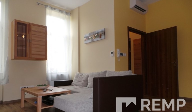 Pécs belvárosában újszerű lakás garázzsal kiadó! – 3. ingatlanfotó