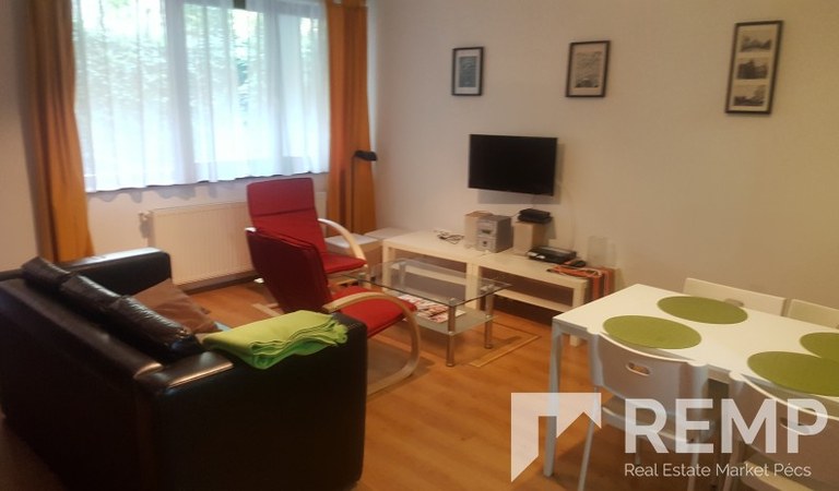 Egyetemvárosi, újszerű, medencés, 4 szobás, 75 m2 lakás eladó! – 2. ingatlanfotó