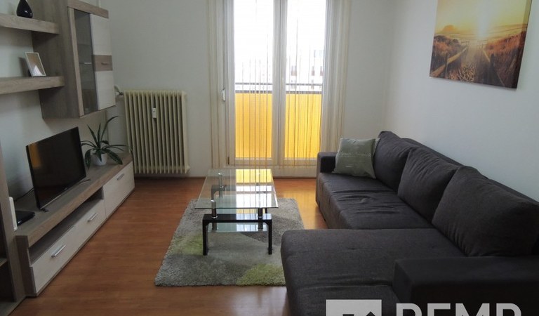 Kiadó 1,5 szobás lakás Egyetemvárosban az Endresz György utcában! – 1. property photo