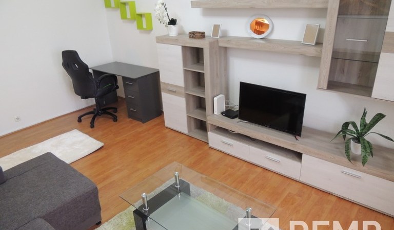 Kiadó 1,5 szobás lakás Egyetemvárosban az Endresz György utcában! – 3. property photo