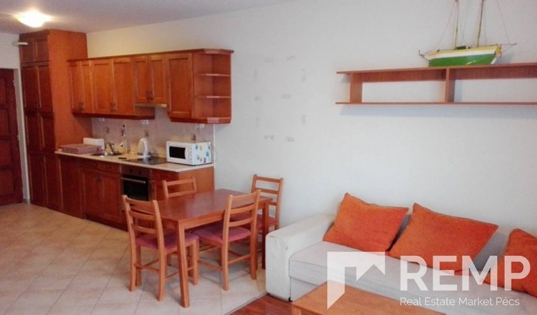 Kiadó 1,5 szobás lakás az Alkotmány utcában – 3. property photo