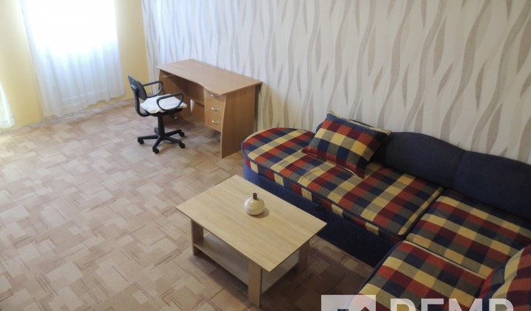 Egyetemvárosi, egy hálószobás panel lakás kiadó – 1. ingatlanfotó