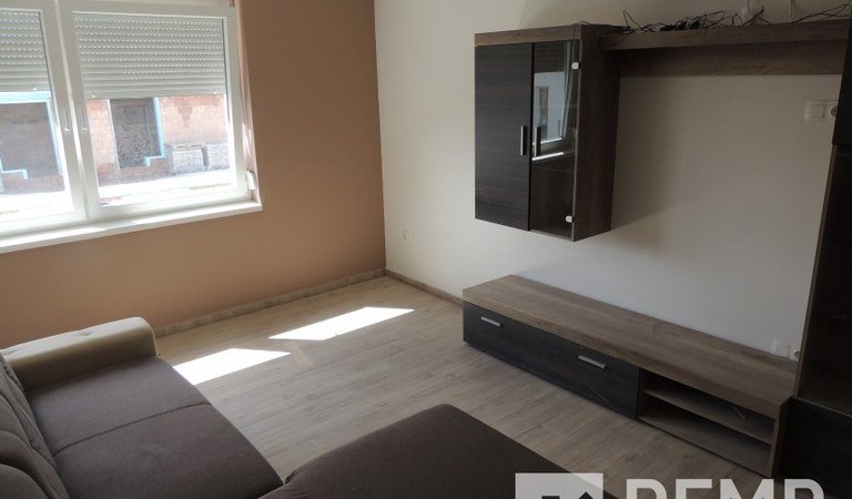 Kiadó erkélyes egy háló új építésű tégla lakás! – 1. ingatlanfotó