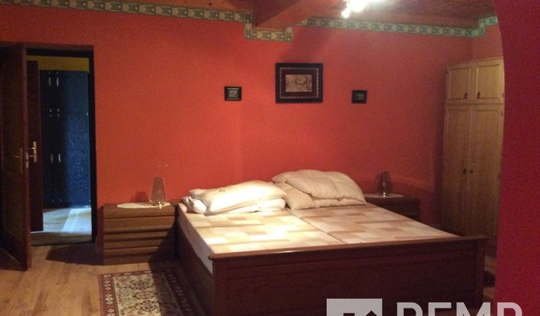 Pécshez közeli csendes kis faluban 242 m2-es családi ház eladó. – 2. ingatlanfotó