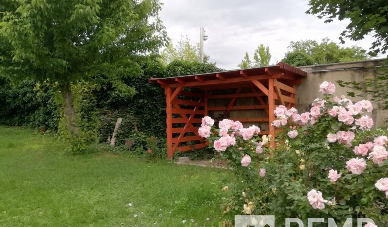 Belváros közeli, felújított garzon lakás eladó. – 2. ingatlanfotó