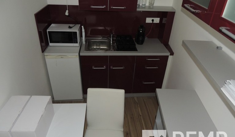 New studio flat for rent in Alkotmány street – 3. ingatlanfotó