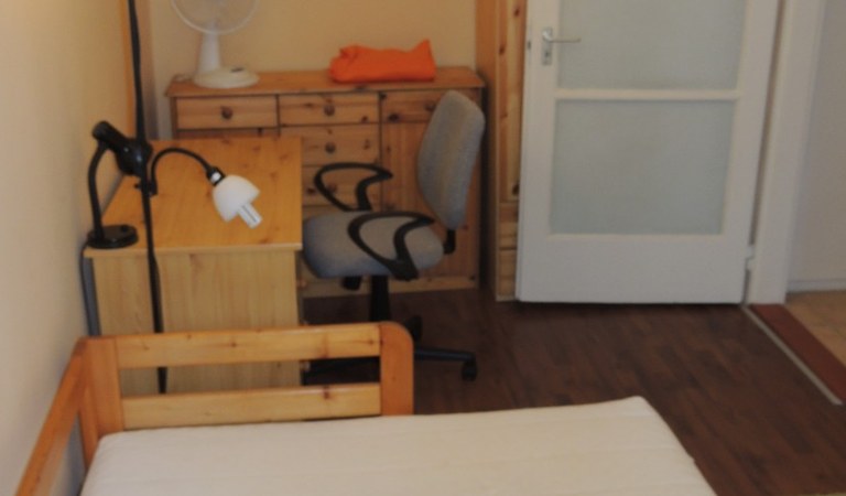 Egyetemvárosban első emeleti, klímás, 1,5 szobás lakás kiadó! – 3. ingatlanfotó