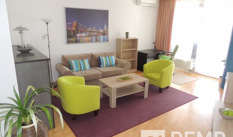 2 bedroom flat for rent in  Barbakán square – 1. property photo