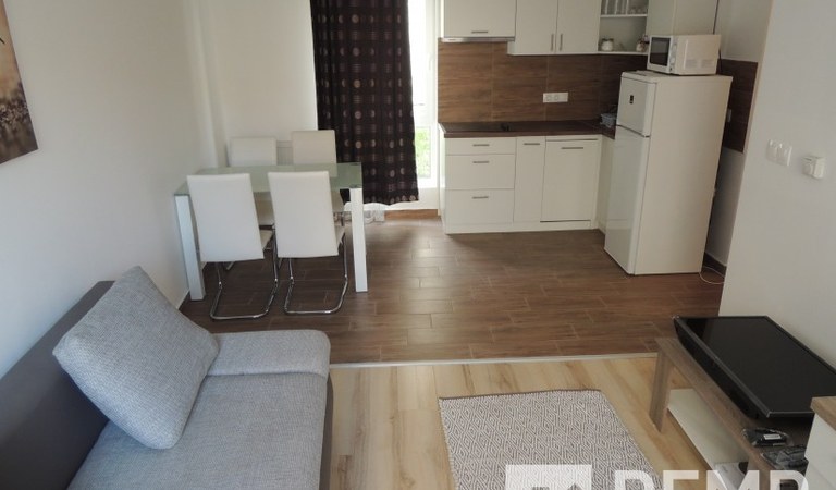1 bedroom falt with garden for rent in Alkotmány street! – 1. property photo