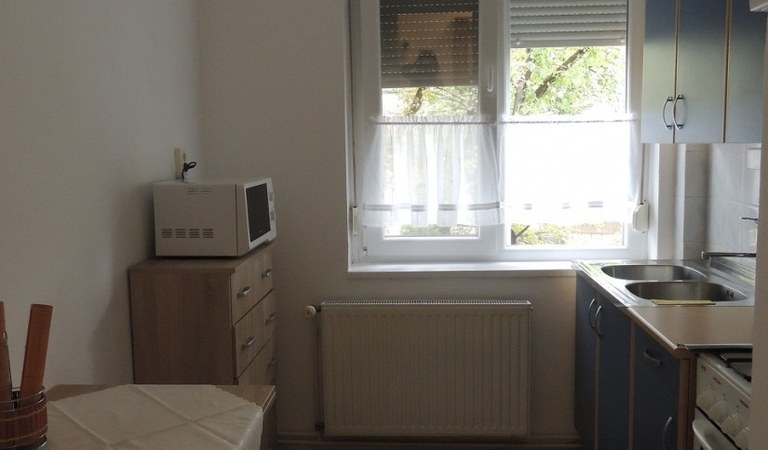 Uránvárosi felújított lakás várja bérlőit. – 3. ingatlanfotó