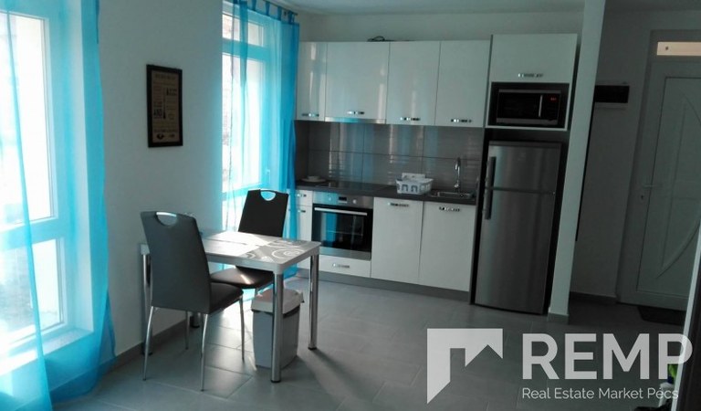 Kiadó új építésű lakás az Alkotmány utcában – 1. property photo
