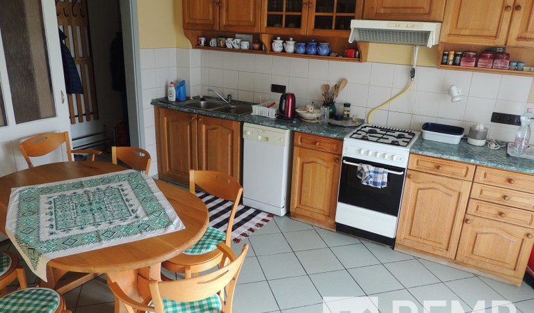 2 bedrooms brick flat for rent in Alkotmány street! – 1. property photo