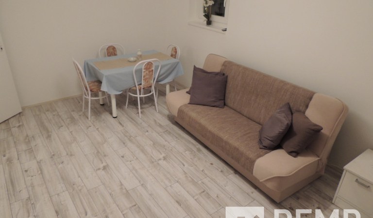 Egyetemváros és Uránváros határában, egy hálószobás, felújított lakás kiadó! – 1. ingatlanfotó