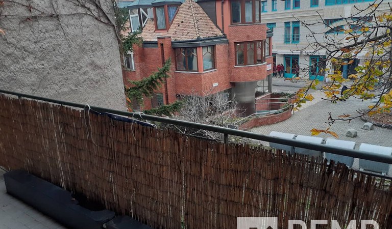 Belvárosi, nagypolgári tégla lakás eladó! – 1. ingatlanfotó