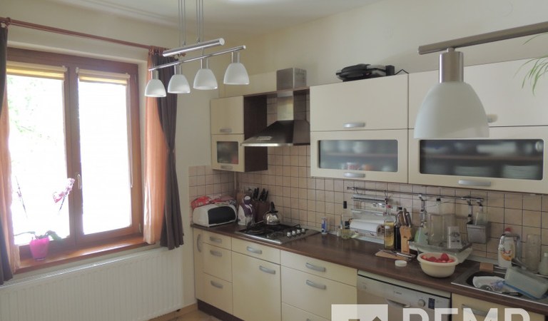 Belvárosi szigetelt tégla társas házi felújított 74 nm-es lakás eladó Pécsett! – 2. ingatlanfotó