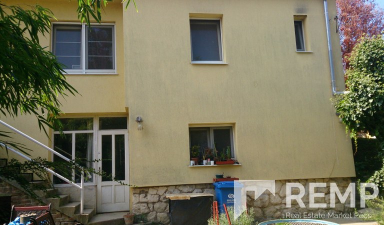 Pécs, Mecsekoldal Belváros határán, családi ház eladó – 3. ingatlanfotó