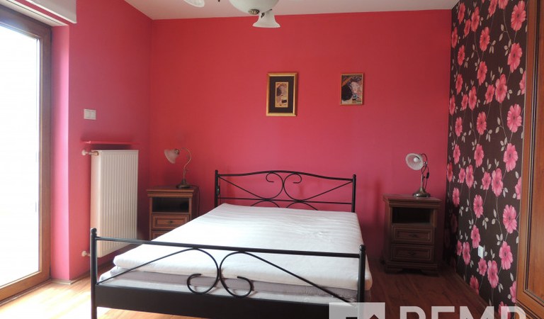 Pécsett az orvosi közelében csendes utcába igényes lakás eladó! – 2. property photo
