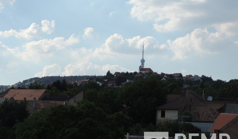 Pécsett, közel a Történelmi Belvároshoz, 71 nm-es, belső kétszintes lakás eladó! – 2. ingatlanfotó