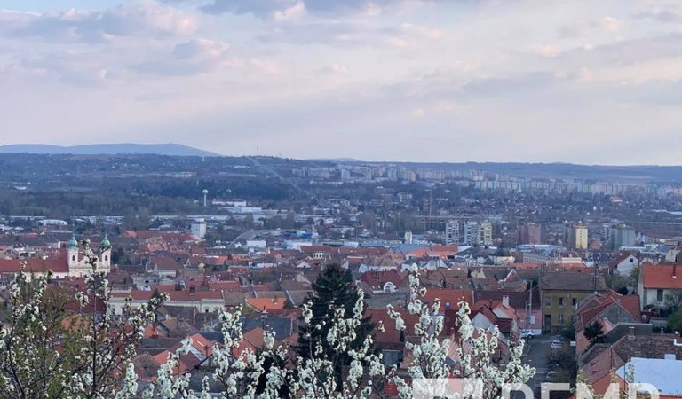 Tettye közelében frissen felújított kertes nagy teraszos ház eladó! – 2. ingatlanfotó