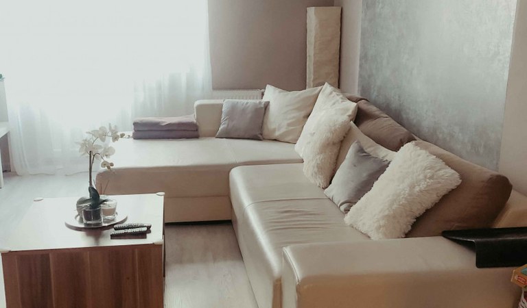 Fiatalos, kitűnő állapotban lévő IX. kerületi, 73 m2-es Bauhaus stílusú lakás eladó – 1. ingatlanfotó