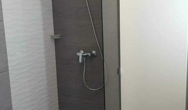 Pécsett, Egyetemváros legkedveltebb részén, a Szigeti úton, minőségi, újszerű lakás eladó! – 3. property photo