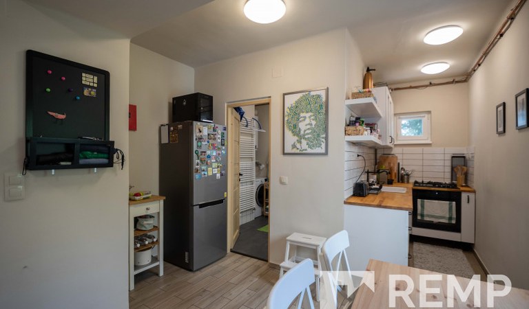 Exkluzív Mecsek-oldali örök panorámás tégla lakás eladó! – 3. ingatlanfotó