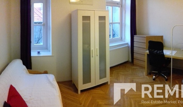 Kiadó a történelmi belvárosban garzonlakás – 2. ingatlanfotó