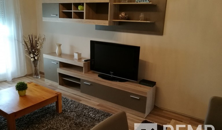 Eladó bútorozott lakás egyetemvárosban! – 1. ingatlanfotó