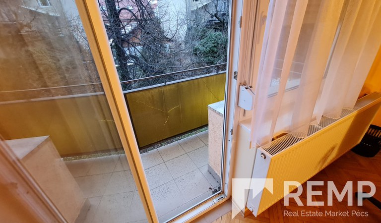 Flat for rent next to Kossuth square – 2. property photo