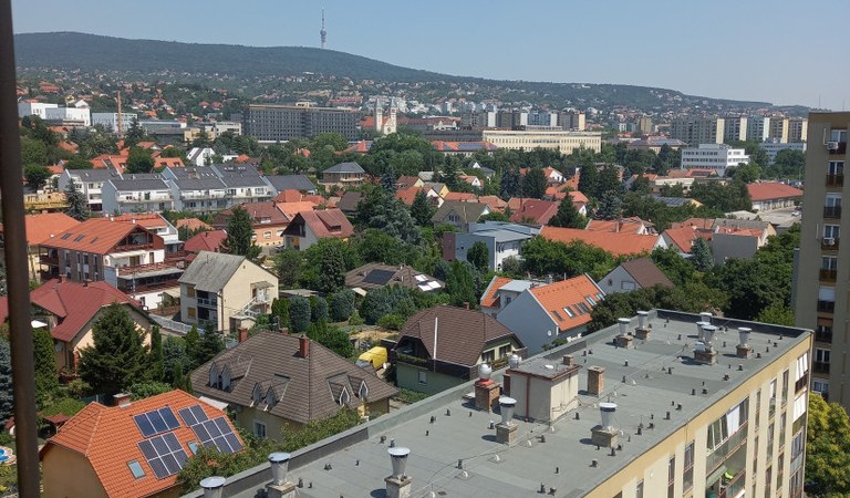 Mecseki panorámával rendelkező bérlemény – 1. property photo