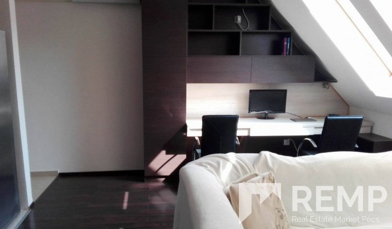 Eladó bútorozott, új építésű, 2 hálós egyetemvárosi lakás – 2. property photo