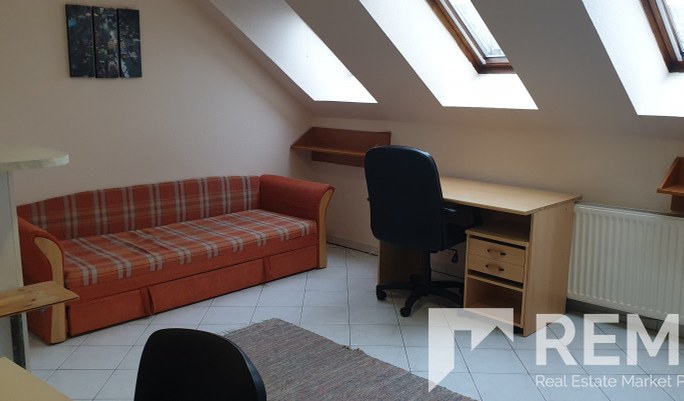 Pécs belvárosában KIADÓ egy 30 m2-es stúdió lakás – 1. ingatlanfotó