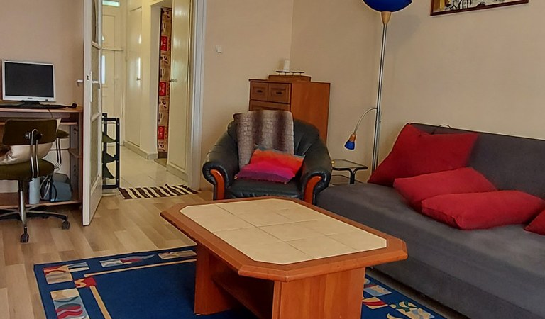 Flat for rent in the City center – 1. property photo