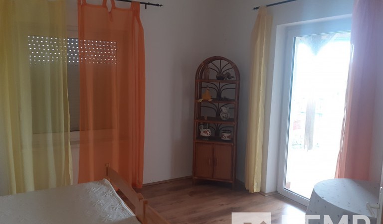 Székelyszabarban takaros ház komoly gazdasági épülettel – 2. property photo