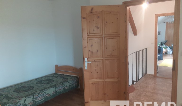 Székelyszabarban takaros ház komoly gazdasági épülettel – 3. property photo